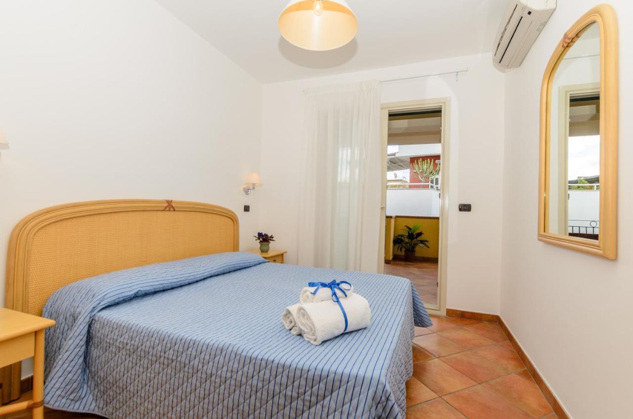 Le Tartarughe Aparthotel Letojanni Εξωτερικό φωτογραφία